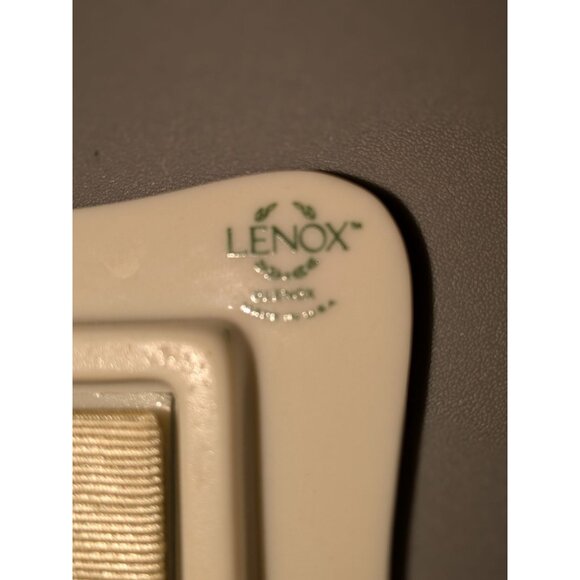 Lenox Rose Manor Pink Porcelain Picture Frame 4" x 6" - Picture 3 of 4